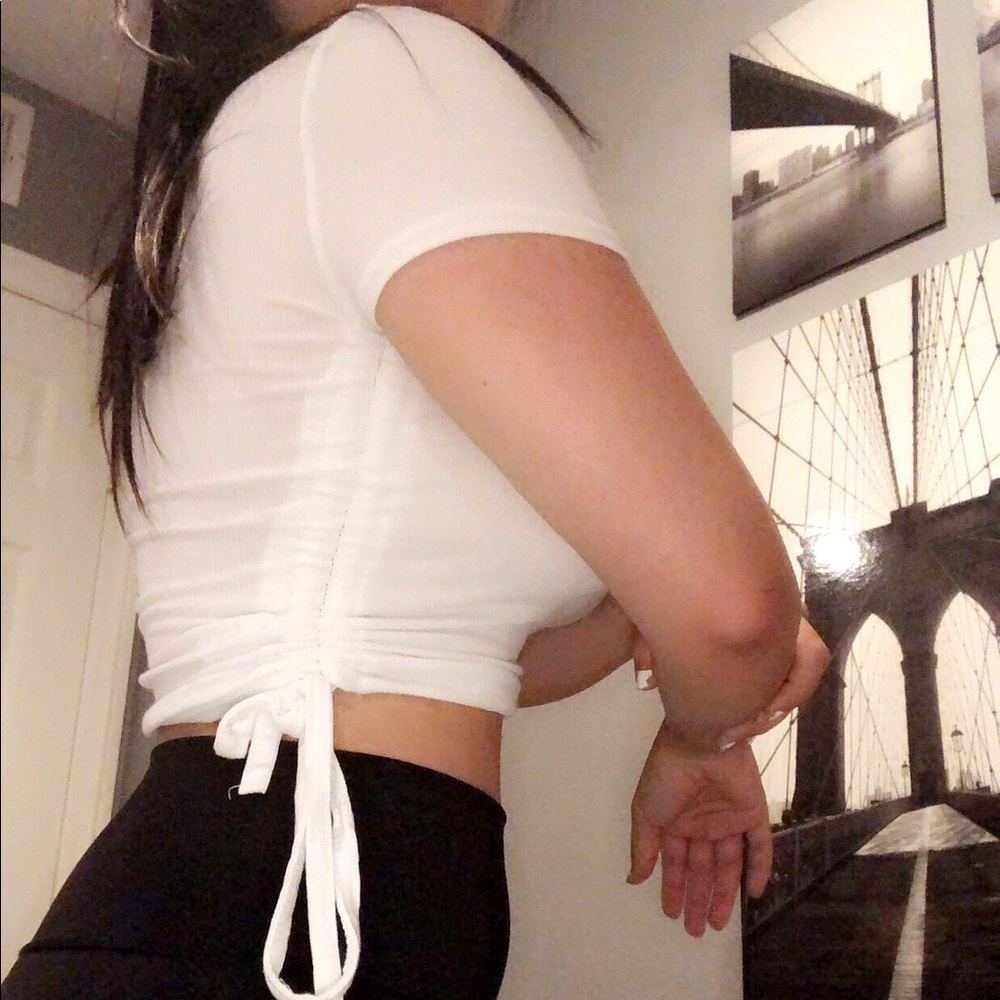 White Ribbed Ruched Side Crop T Shirt